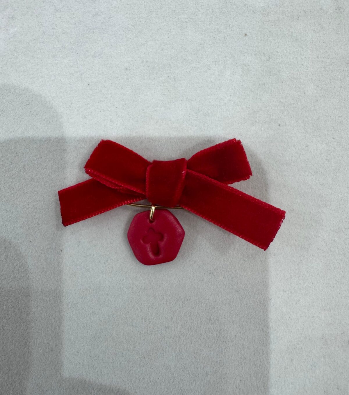 LAZO ROJO VIRGEN NIÑA